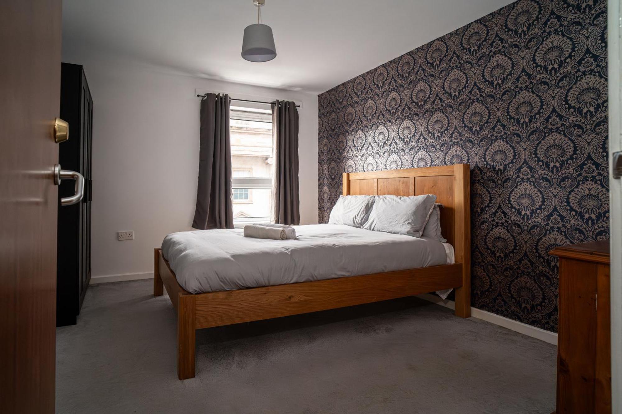Central Apartment In Belfast City Centre - Sleeps 5 People 외부 사진