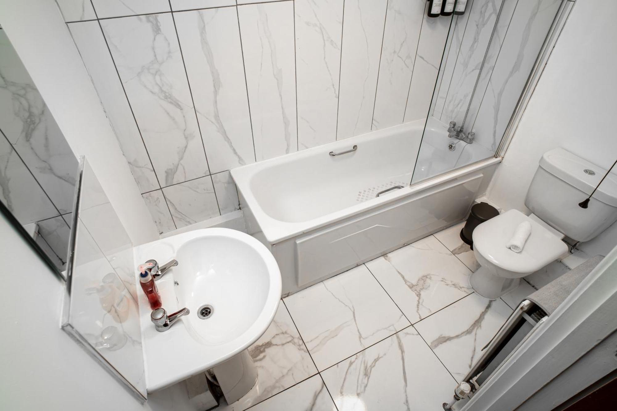 Central Apartment In Belfast City Centre - Sleeps 5 People 외부 사진