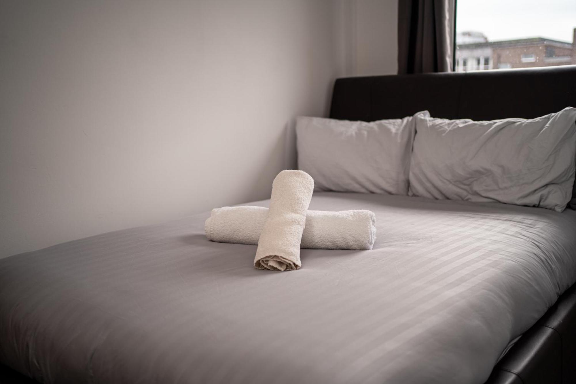 Central Apartment In Belfast City Centre - Sleeps 5 People 외부 사진